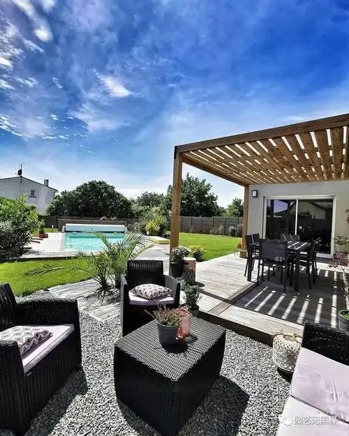 后花园设计效果图,花园效果图片(20个完美的小庭院后院设计理念)