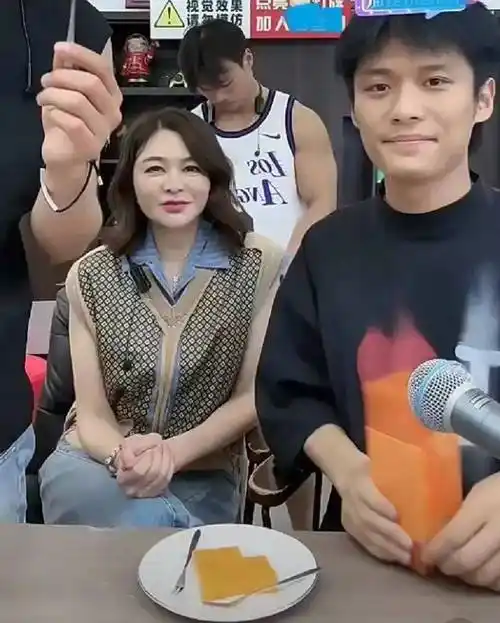 超40位港星13年前出场费曝光:"四大天王"并非最高,钟汉良垫底_明星