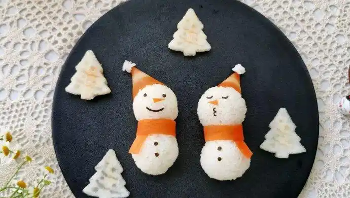 雪人饭团的做法