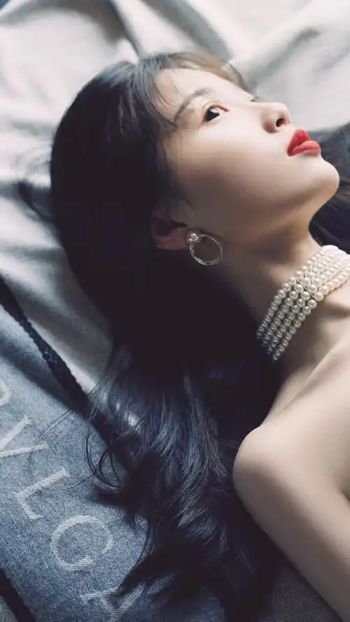 美女虞书欣性感写真手机壁纸_虞书欣竖屏手机壁纸_三千图片网