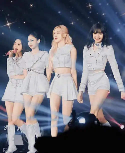 blackpink四人合照