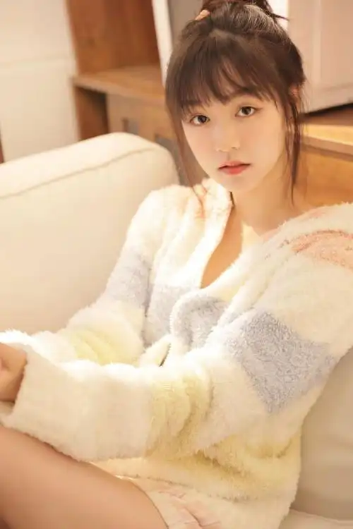 2023贺美琦萌系甜美女孩,加油美少女
