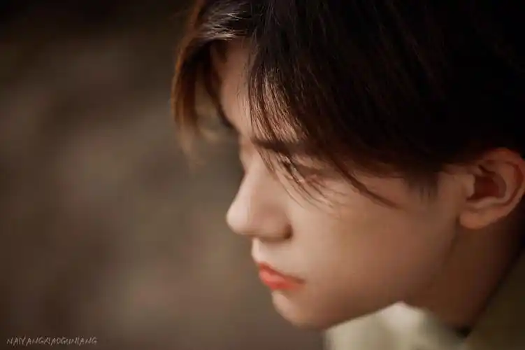 宝藏男孩易烊千玺  #易烊千玺壁纸  #易烊千玺未来无界