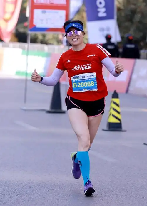 2019石家庄马拉松选手精彩瞬间