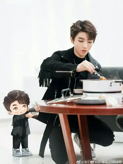 小凯和儿子小小凯3王俊凯带儿子吃饭饭啦