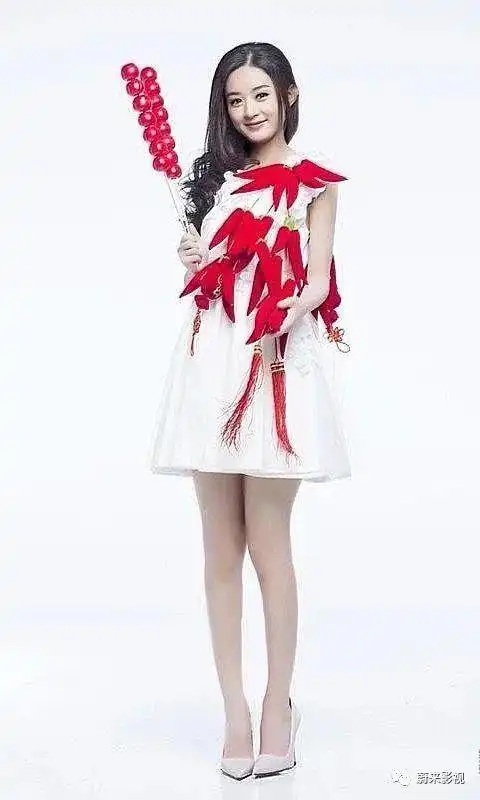 老天吻了赵丽颖的身材却给她一双希腊脚穿上高跟鞋没眼看