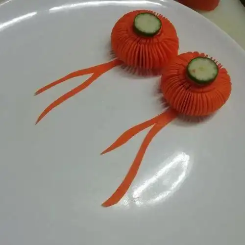 餐桌艺术!胡萝卜做成这样的摆盘,菜品提升档次,待客有面子