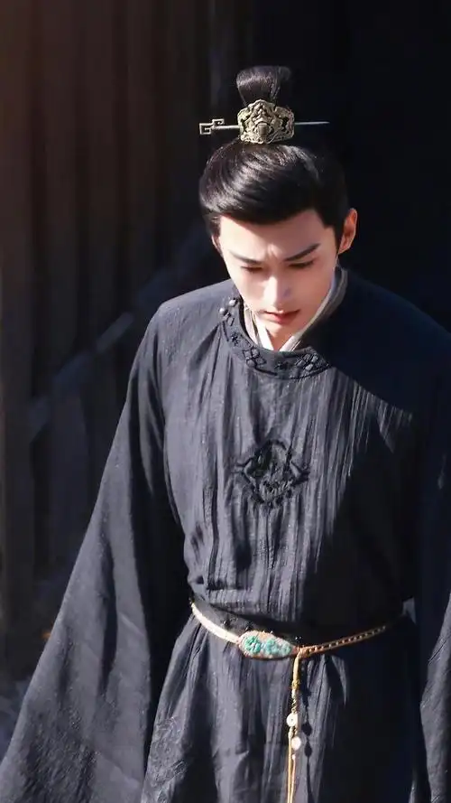 璟帝的衣柜……|刘学义_新浪新闻