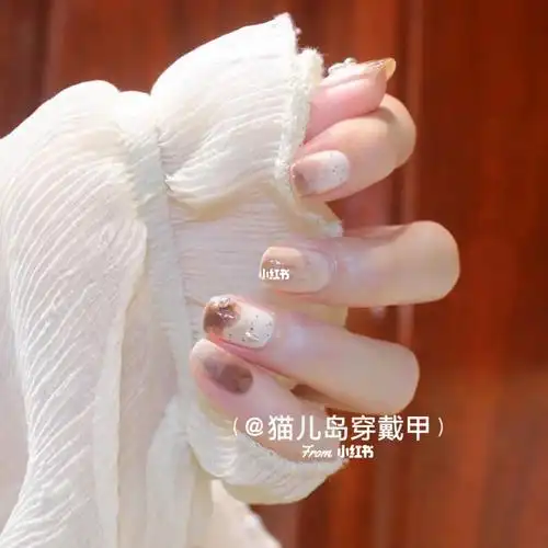 ins风极简短指甲美甲