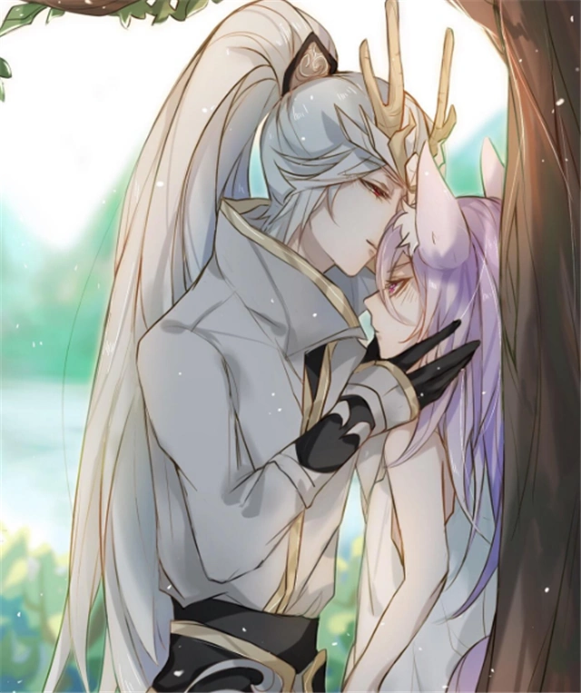 王者荣耀情侣合影,连明世隐都有cp,李白变成了韩信的"小迷妹"