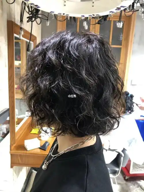 短发烫发