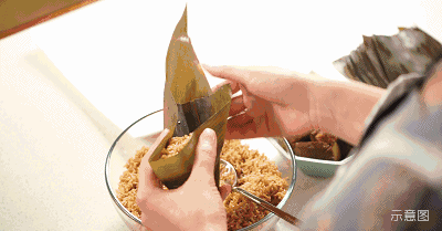 共庆端午以粽为念东投书香濂溪包粽子大赛来了