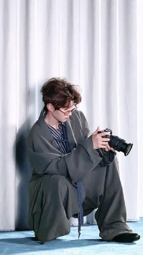 【头像/壁纸 】9191 "三,二,一,茄子7099"@tfboys-王源王源