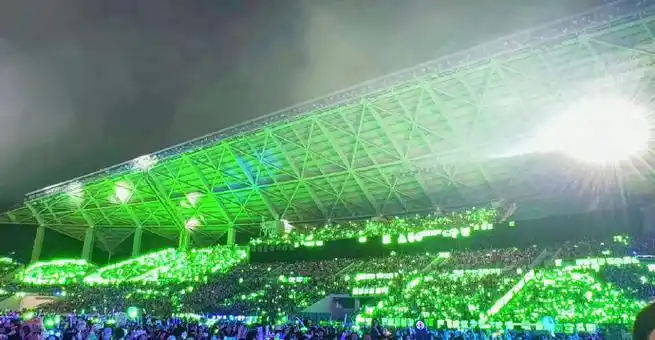 王源绿海##罗伯特 tfboys已经解散了