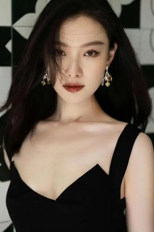 女星倪妮写真合集端庄大气典雅高贵