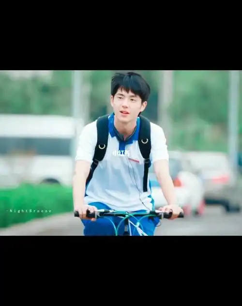 情人节快乐噢噢噢大帅哥@刘昊然#刘昊然  #刘昊然出道八周年快乐