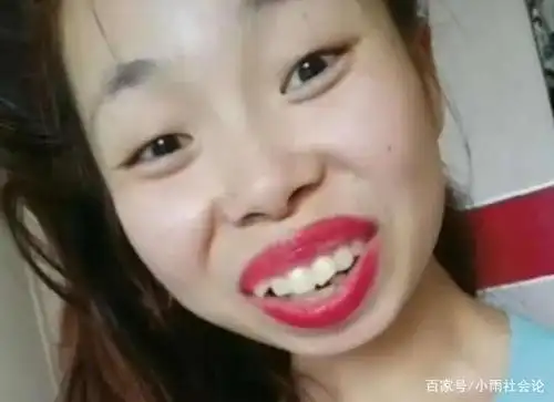 那个唱"嘴巴嘟嘟",以丑出名的嘟嘟姐,如今怎么样了?