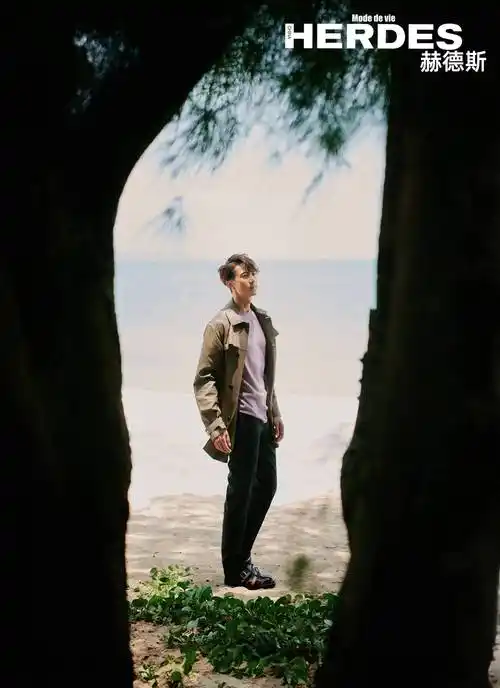 吴尊《赫德斯》六月刊封面释出 用陪伴谱写家的颂歌_工作时_三亚_nei