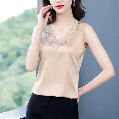 冰丝吊带背心女夏季宽松加大码内搭缎面