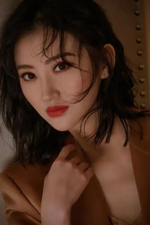 景甜,棕色穿搭,清新甜美的格调