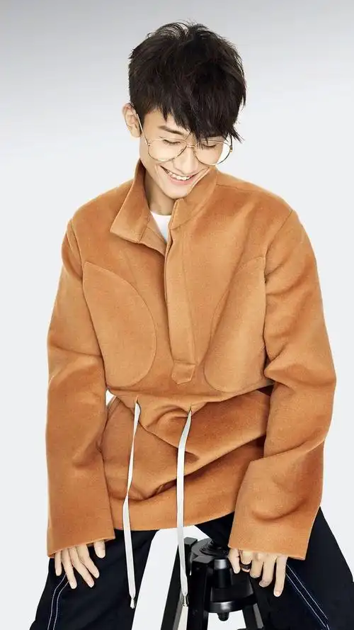 张一山帅气手机壁纸大全可暖可刚硬汉子