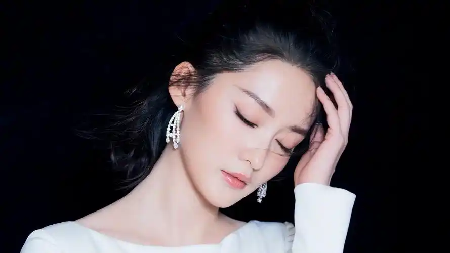 美女明星李沁,高清图片,电脑桌面-壁纸族