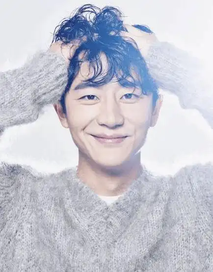 演技一直在线的男演员,感觉笑容就可以治愈所有的不快乐,但是,黄轩