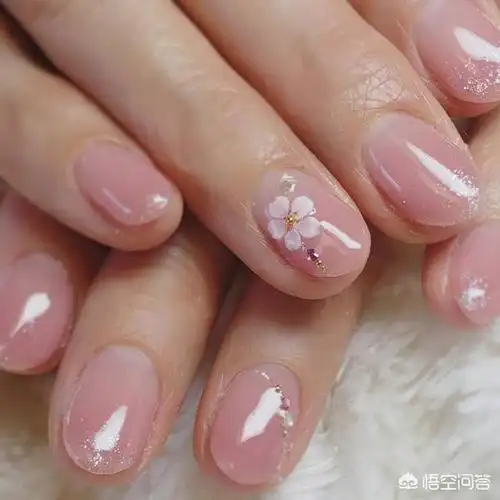 头条问答 - 最近流行哪些好看的美甲图案?(12个回答)