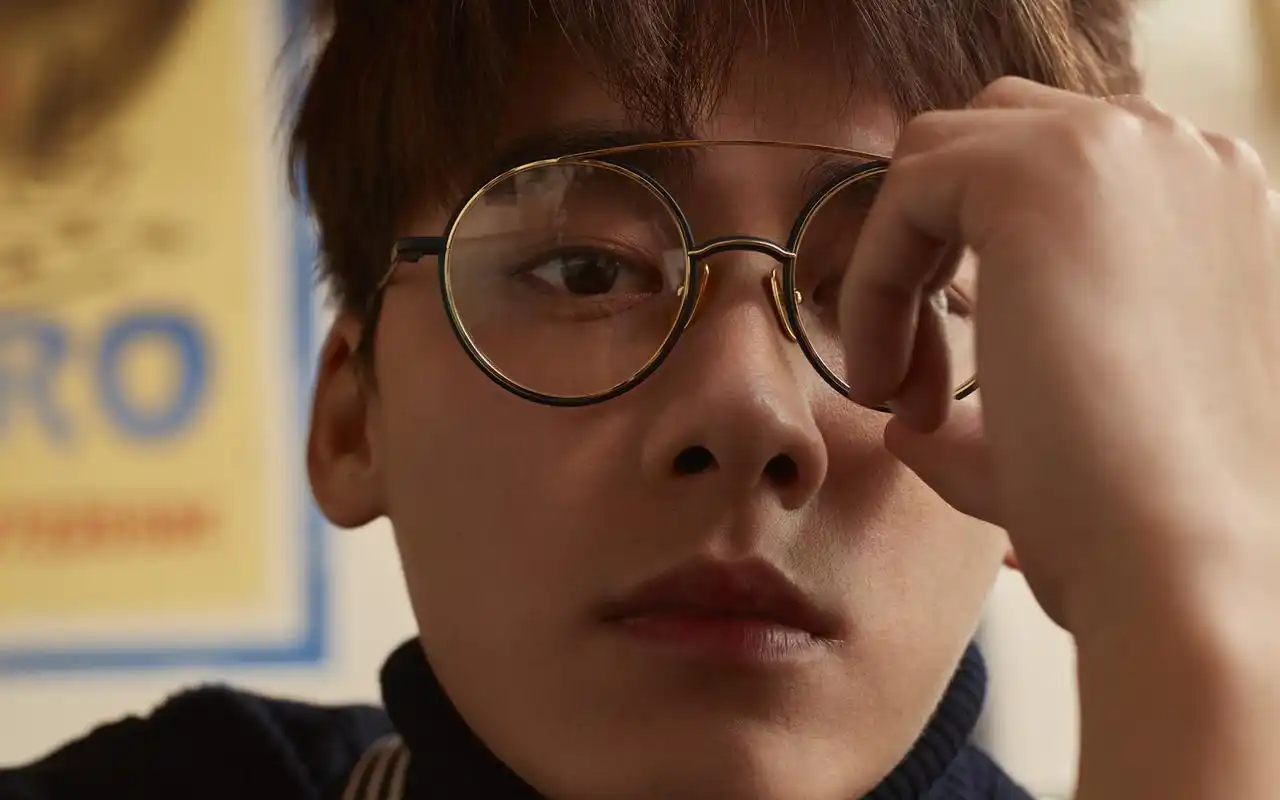 李易峰杂志封面写真图片桌面壁纸高清大图预览1920x1200_大陆明星下载