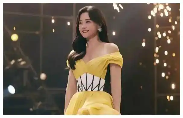 贾玲,她的名字如同一颗闪耀的星星,照亮了整个娱乐圈的天空.