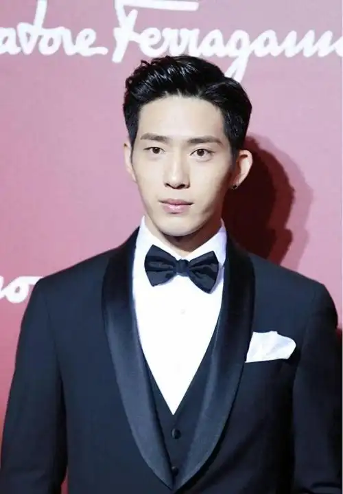 但井柏然和刘雯两人之间的种种互动和眼神交流已充分流露出他们真挚的