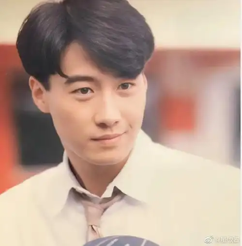 早期少女杀手#来看看年轻时的黎明,好帅,谁当年还不是个小鲜肉呢