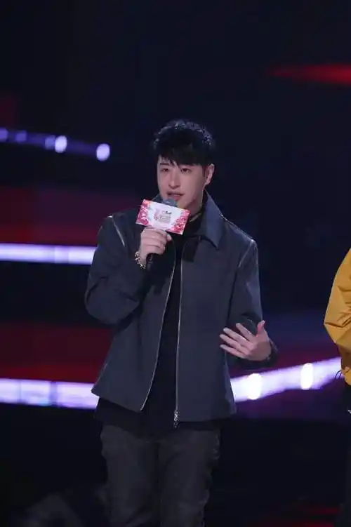 03,薛之谦和刘宪华是两个显眼包,可以给节目带来热度.