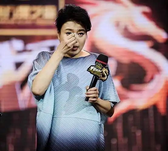 和孙红雷分手20年后,63岁的丁嘉丽,人生状况如何了?