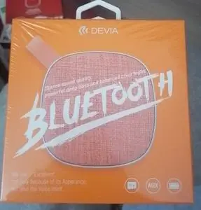 包邮全新迪沃devia 心悦系列布艺便携蓝牙音箱迷你复古桌面