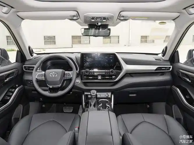内饰/配置升级 新款丰田汉兰达有望6月上市 现款售价26.88万元起