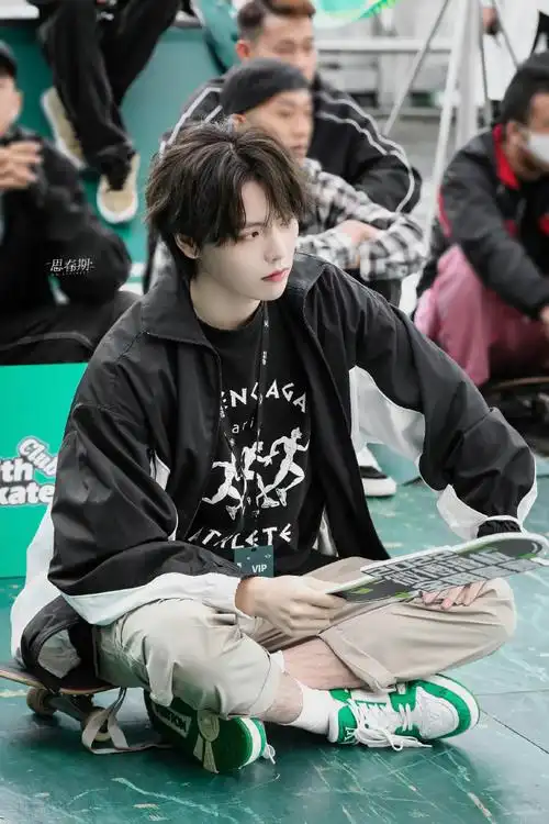 肖宇梁超话#肖宇梁#xyl#肖宇梁旦脸武生#    世界