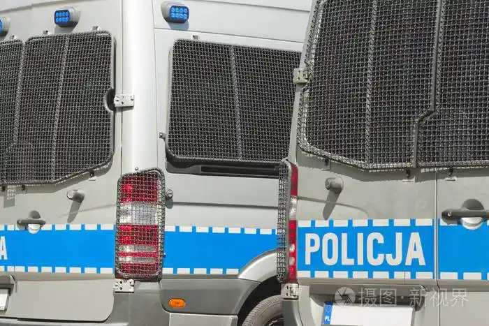 警车波兰