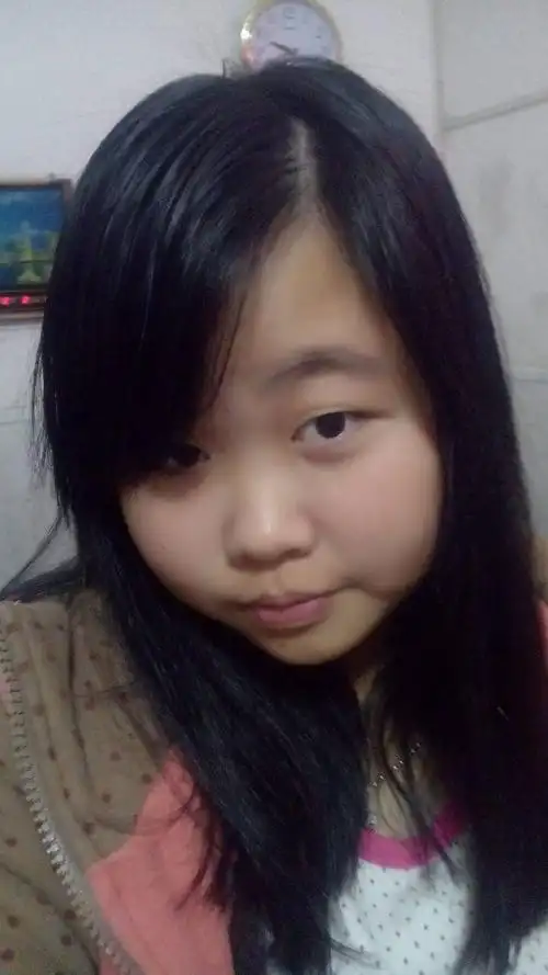 15岁女生适合什么样的发型? 好看点的