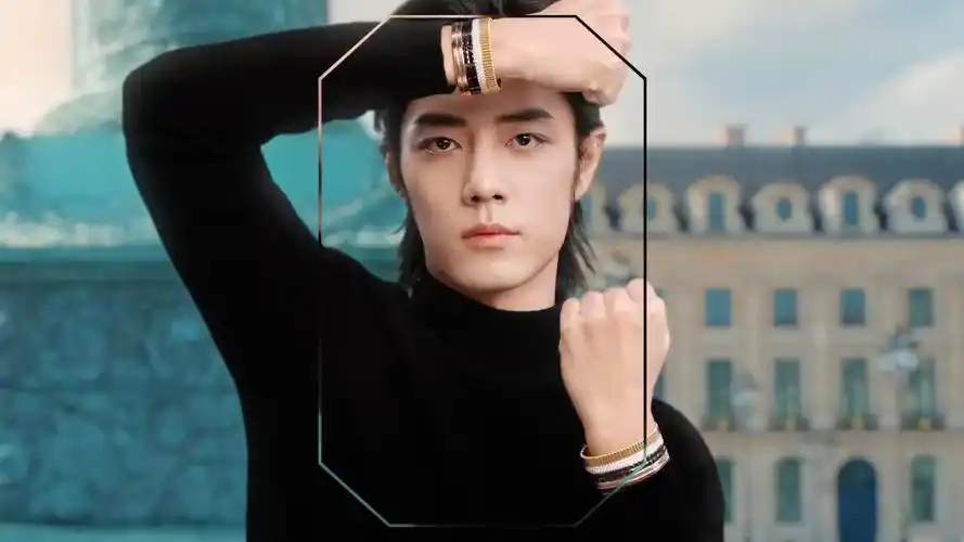 全球品牌代言人肖战率性出镜宝诗龙全新icons世家标志广告大片,尽释