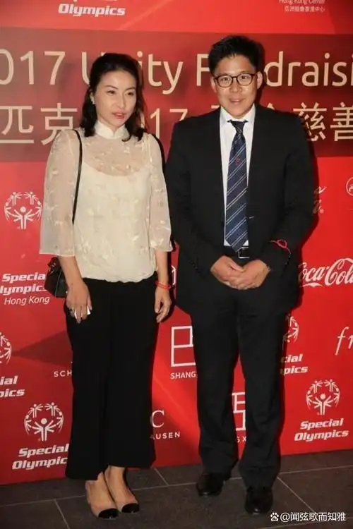 用环保袋搬家和一块钱的发圈扎头发,郭晶晶的豪门贵妇养成记!