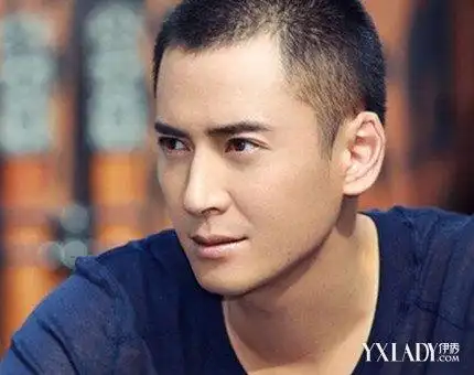 欣赏碎平头发型图片凸显男生帅气五官的必备发型