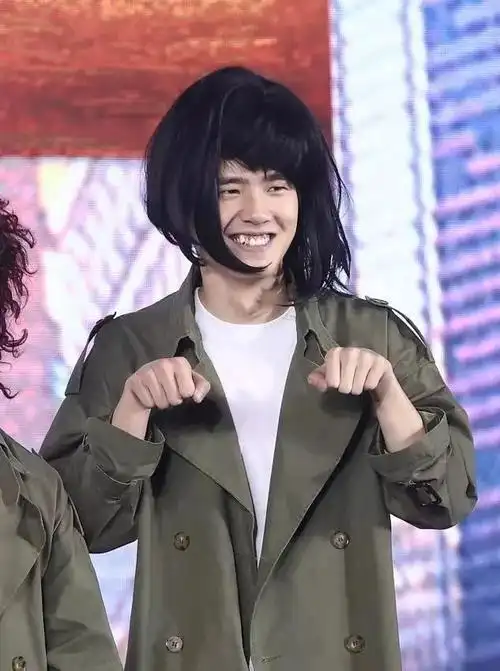 刘昊然扮女装竟比杨幂还美!就连王俊凯张一山都自愧不如