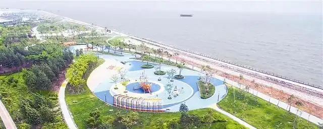 天津海边景点,在滨海新区,沿着东堤路和观海道看渤海湾