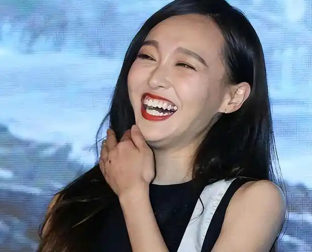 回顾路人的镜头好真实袁泉变素人蒋欣不协调高圆圆太绝了