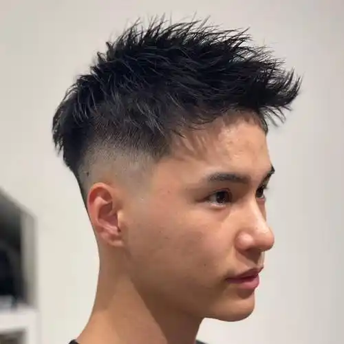 发型适合所有人,头发花白大叔剪完不一样,不信你看_时尚_个性_短发