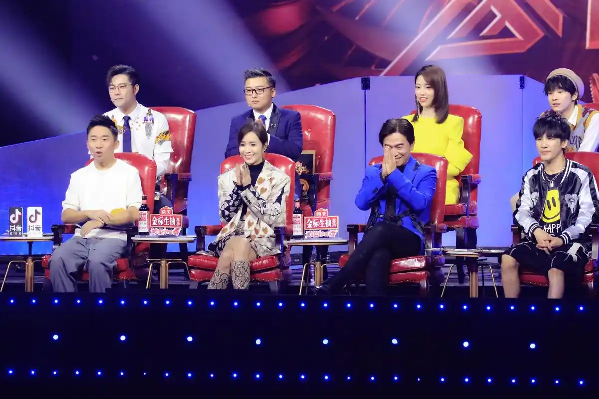 全民音乐盛宴再度来袭《蒙面唱将猜猜猜》猜评团全阵容公布