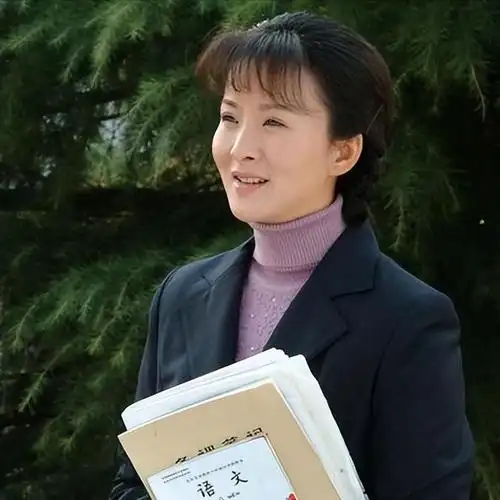 回顾著名演员谢兰:父母都是聋哑人,嫁大11岁丈夫,39岁才当上妈