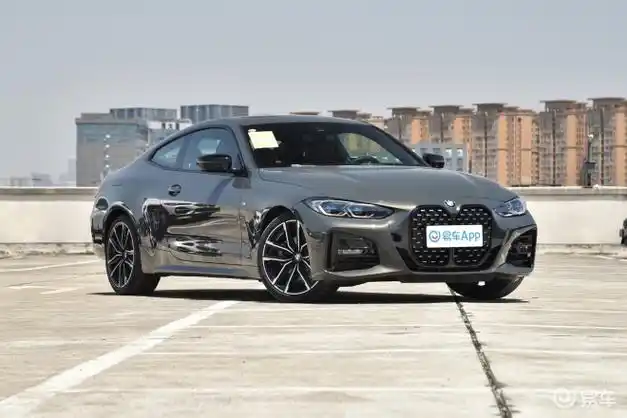 改款双门轿跑车430im运动曜夜套装