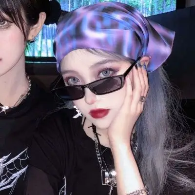 沫兮成熟唯美女生高冷闺蜜头像